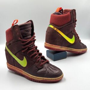 Nike Wmns Dunk Sky High SneakerBoot 'Deep Burgundy'